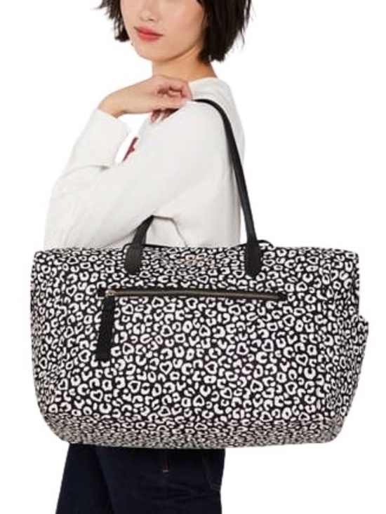 kate spade Handbags - Kate Spade Leopard Heart Weekender Bag